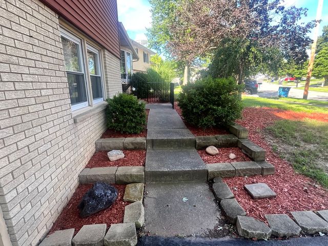 8909 19th Street W, Rock Island, IL 61201