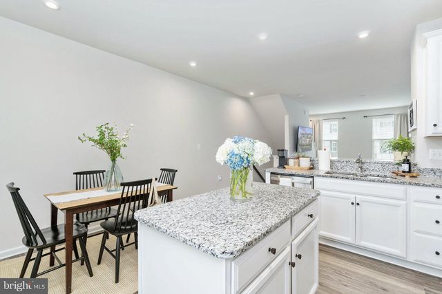 533 VIEW POINT WAY, Fredericksburg, VA 22405