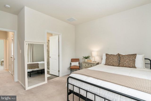 533 VIEW POINT WAY, Fredericksburg, VA 22405