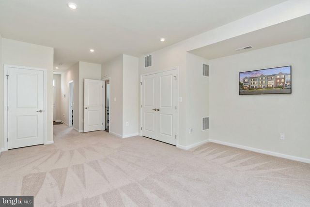 533 VIEW POINT WAY, Fredericksburg, VA 22405
