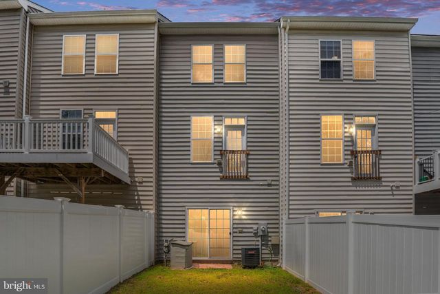 533 VIEW POINT WAY, Fredericksburg, VA 22405