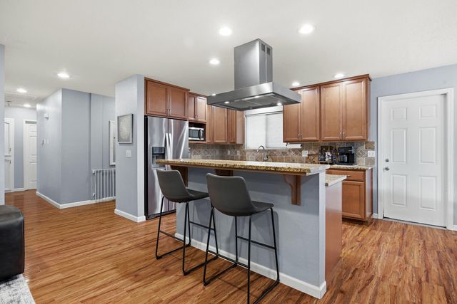 2221 S Akers Street, Visalia, CA 93277