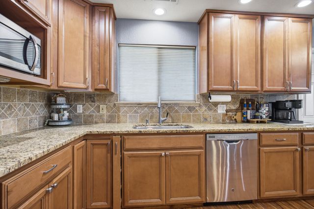 2221 S Akers Street, Visalia, CA 93277