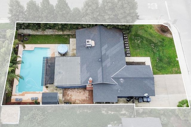 2221 S Akers Street, Visalia, CA 93277