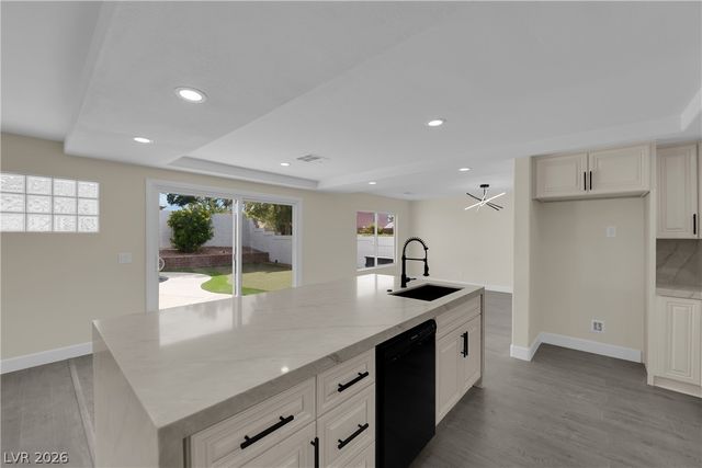 8300 Antler Ridge Avenue, Las Vegas, NV 89149
