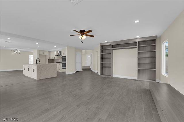 8300 Antler Ridge Avenue, Las Vegas, NV 89149