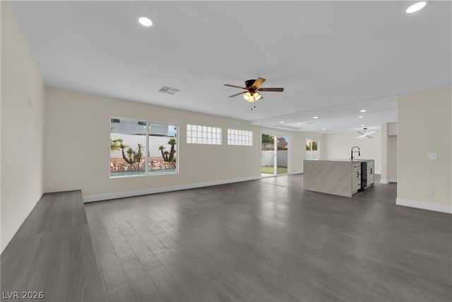 8300 Antler Ridge Avenue, Las Vegas, NV 89149