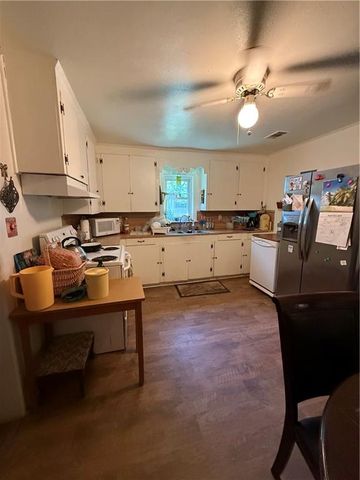 116 WALKER Drive, Pineville, LA 71360