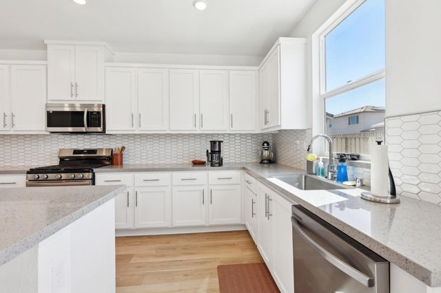 2200 Stagecoach Rd, Patterson, CA 95363