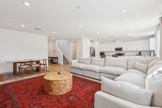 2200 Stagecoach Rd, Patterson, CA 95363