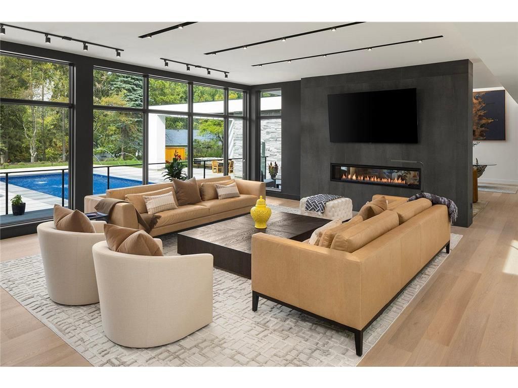 4513X Laguna Drive, Edina, MN 55435