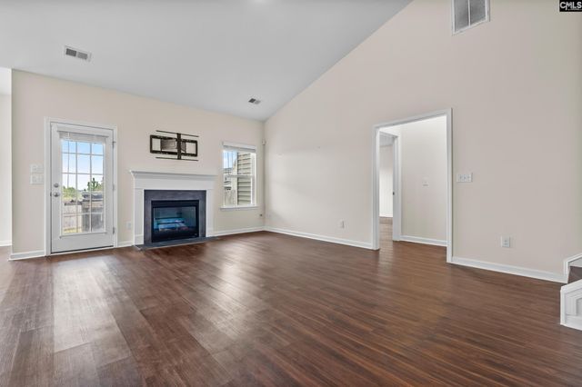 712 N Pinewalk Way, Elgin, SC 29045