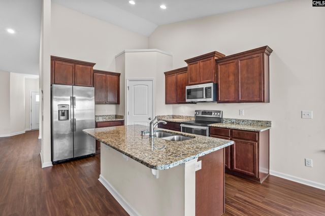 712 N Pinewalk Way, Elgin, SC 29045