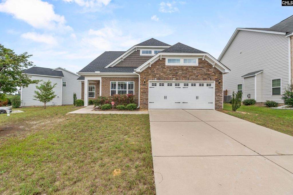712 N Pinewalk Way, Elgin, SC 29045