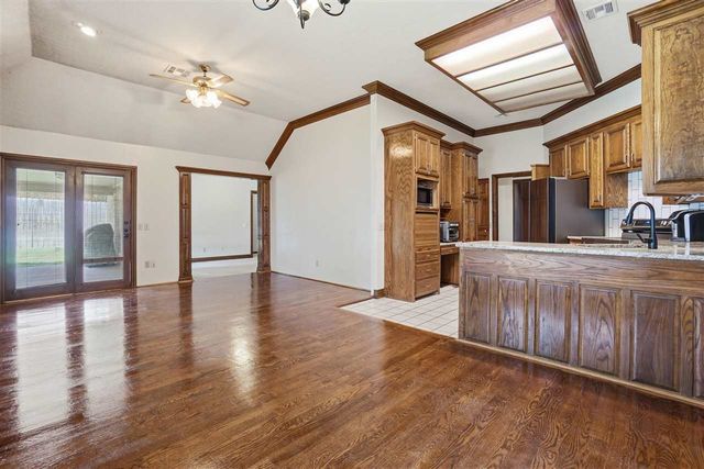 3006 NE Heritage Dr, Lawton, OK 73507