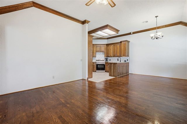 3006 NE Heritage Dr, Lawton, OK 73507