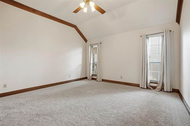 3006 NE Heritage Dr, Lawton, OK 73507
