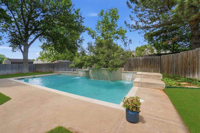 3006 NE Heritage Dr, Lawton, OK 73507