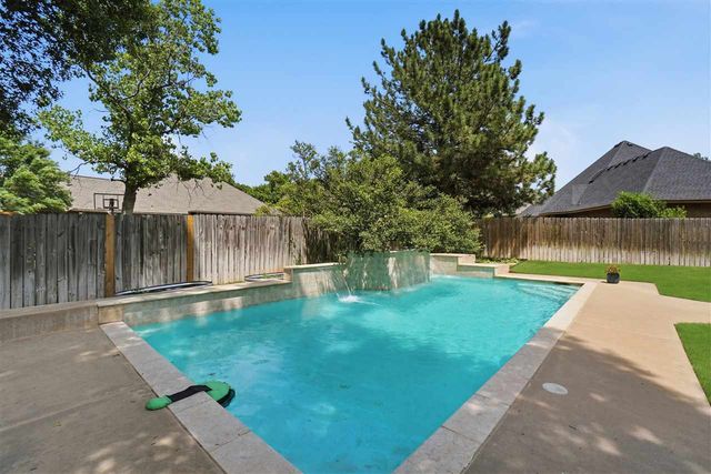 3006 NE Heritage Dr, Lawton, OK 73507