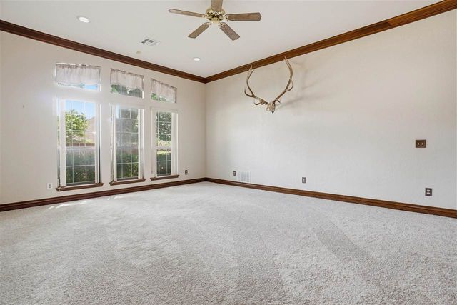 3006 NE Heritage Dr, Lawton, OK 73507