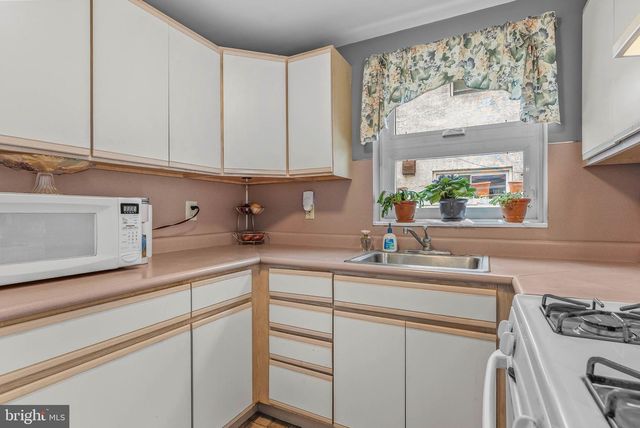 140 SIGEL ST, Philadelphia, PA 19148