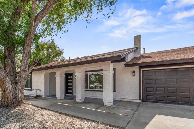 13875 Stage Coach Cir., Victorville, CA 92392