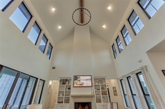 50 Naples Lane, Montgomery, TX 77356