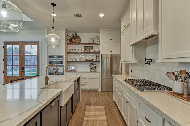 50 Naples Lane, Montgomery, TX 77356