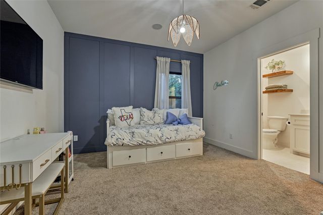 50 Naples Lane, Montgomery, TX 77356