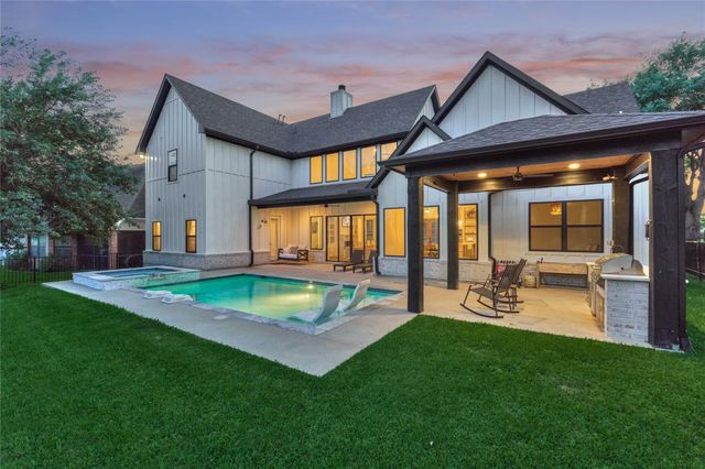 50 Naples Lane, Montgomery, TX 77356