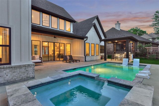 50 Naples Lane, Montgomery, TX 77356