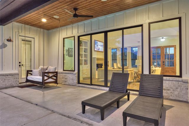 50 Naples Lane, Montgomery, TX 77356