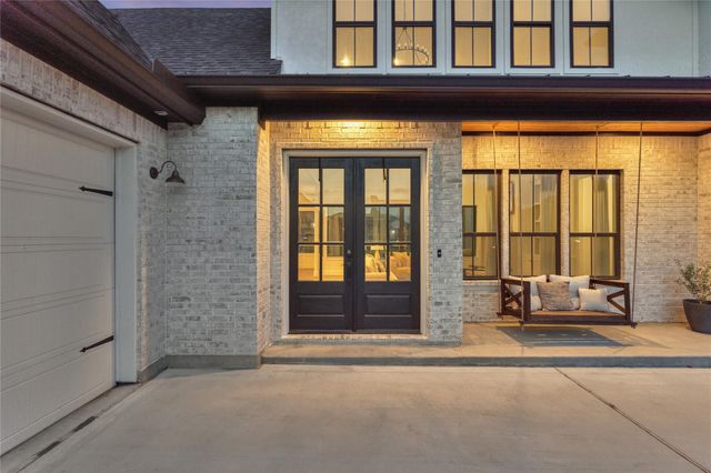 50 Naples Lane, Montgomery, TX 77356