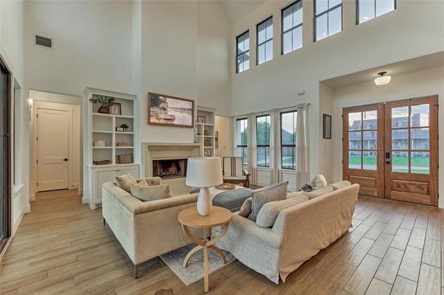 50 Naples Lane, Montgomery, TX 77356