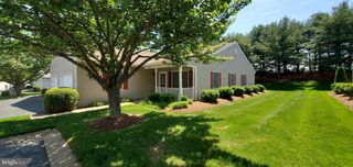 4049 WOODSPRING LN #4049, York, PA 17402