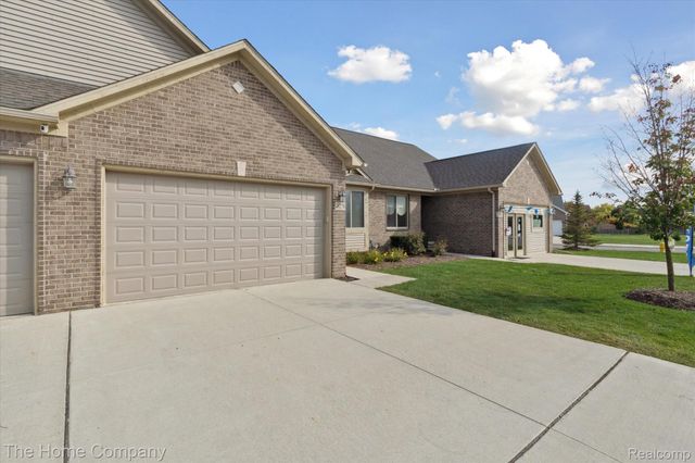 48270 Applegrove Lane, New Baltimore, MI 48051