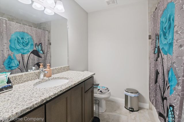 48270 Applegrove Lane, New Baltimore, MI 48051