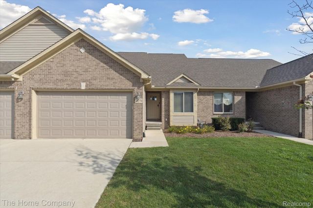 48270 Applegrove Lane, New Baltimore, MI 48051