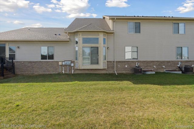48270 Applegrove Lane, New Baltimore, MI 48051