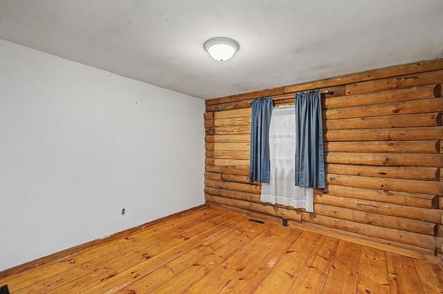 37 Premo Road, Roxbury, VT 05669