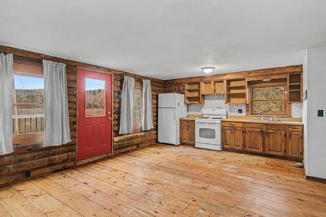37 Premo Road, Roxbury, VT 05669