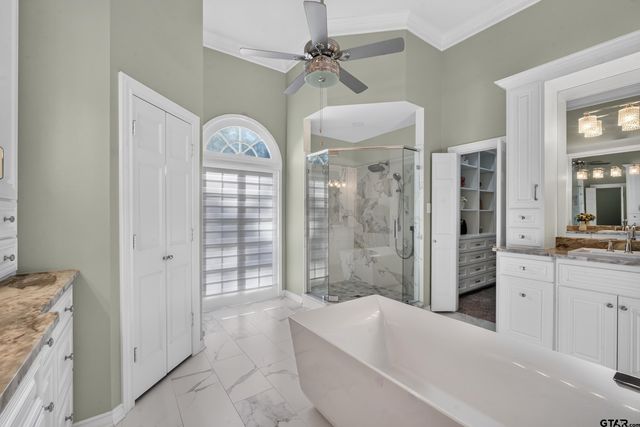 6401 Hollytree Circle, Tyler, TX 75703
