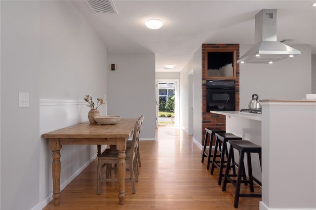 7 Namquid Drive, Middletown, RI 02842