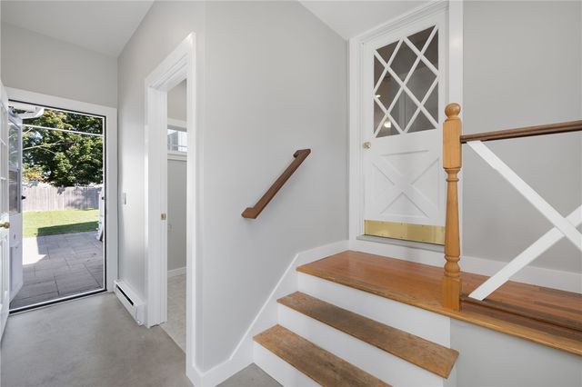 7 Namquid Drive, Middletown, RI 02842