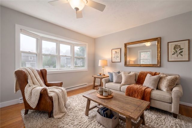 7 Namquid Drive, Middletown, RI 02842