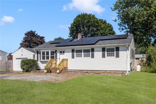 7 Namquid Drive, Middletown, RI 02842