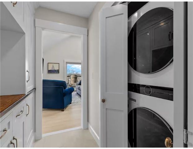 174 Renfrew Avenue 2, Middletown, RI 02842