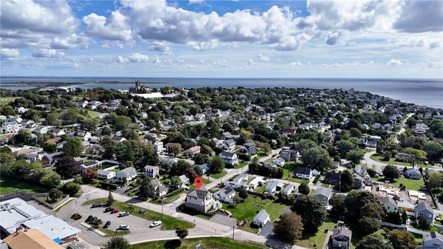 174 Renfrew Avenue 2, Middletown, RI 02842