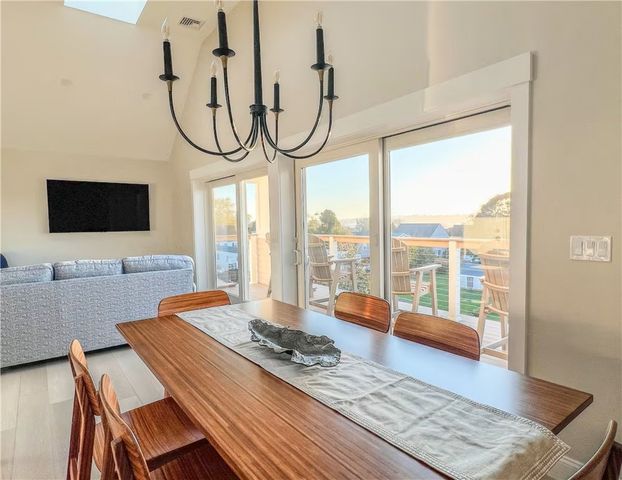 174 Renfrew Avenue 2, Middletown, RI 02842