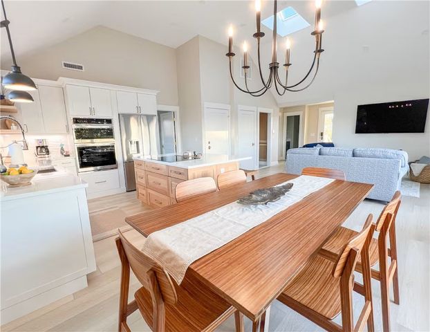 174 Renfrew Avenue 2, Middletown, RI 02842